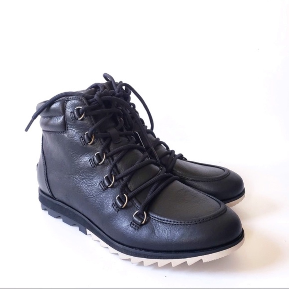 Sorel Harlow Waterproof Laceup Bootie - 8
